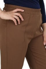 Paça Detaylı Pantolon